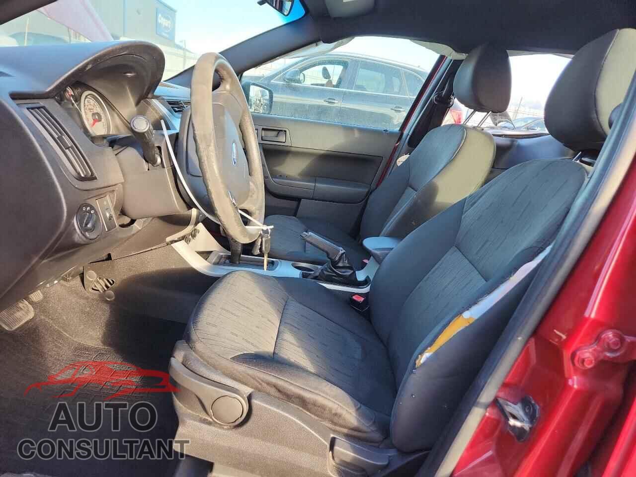 FORD FOCUS 2010 - 1FAHP3FN1AW242528