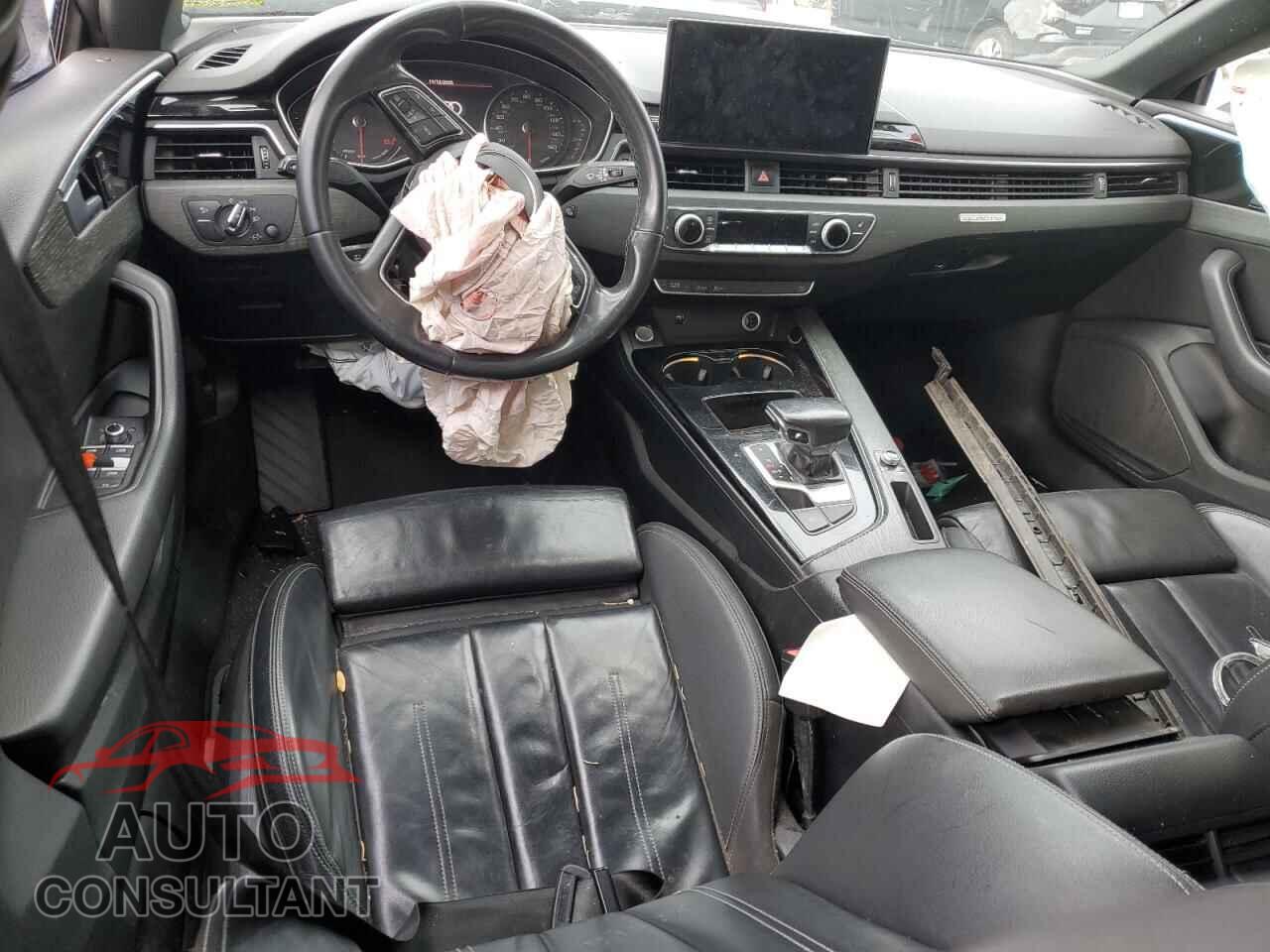 AUDI A5 2021 - WAUDACF56MA044181