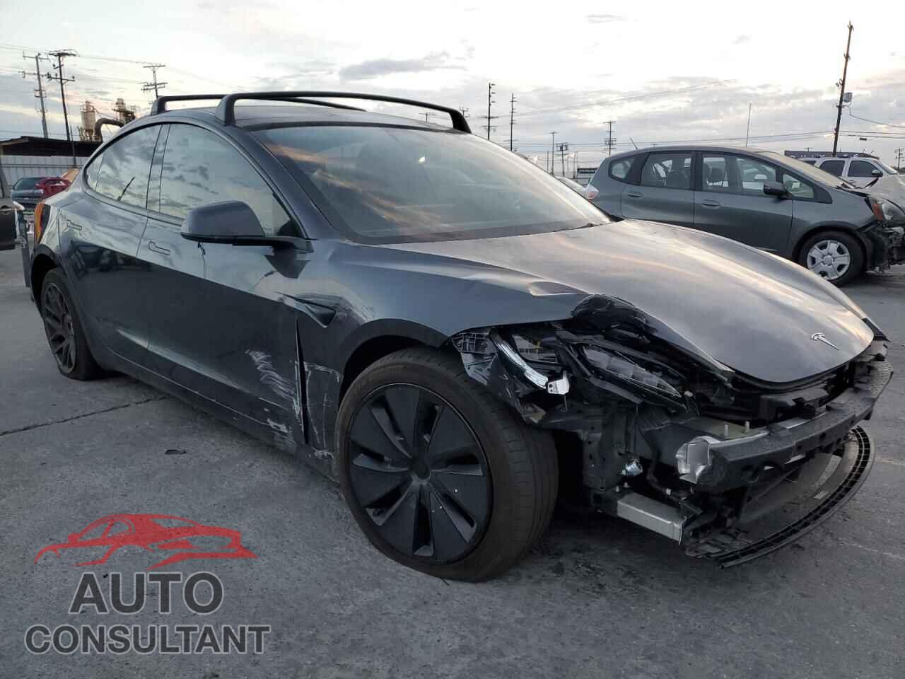 TESLA MODEL 3 2024 - 5YJ3E1EB2RF811487