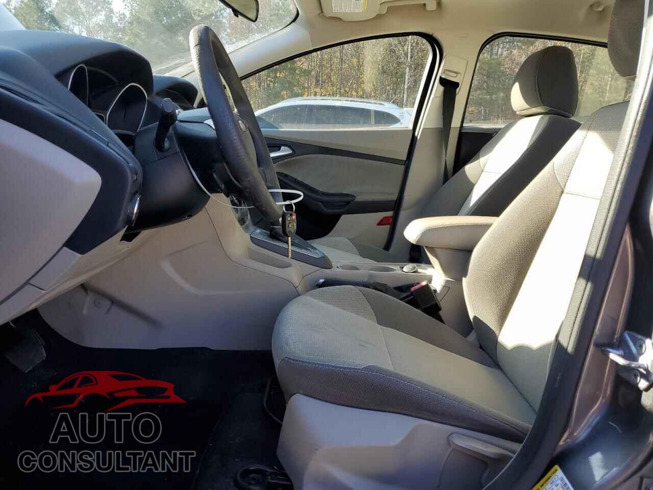 FORD FOCUS 2014 - 1FADP3F2XEL221592