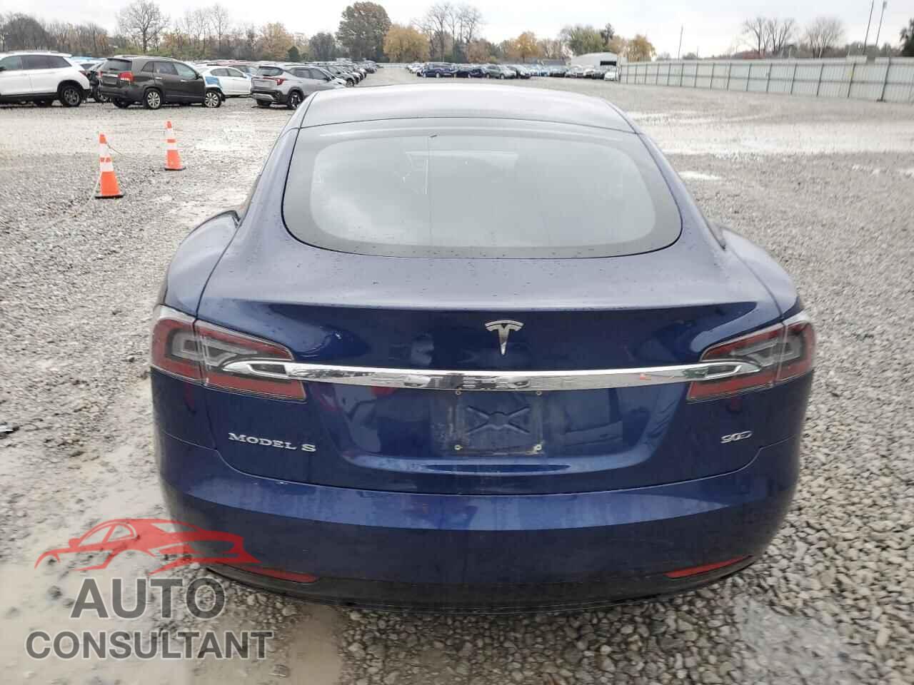 TESLA MODEL S 2017 - 5YJSA1E23HF199435