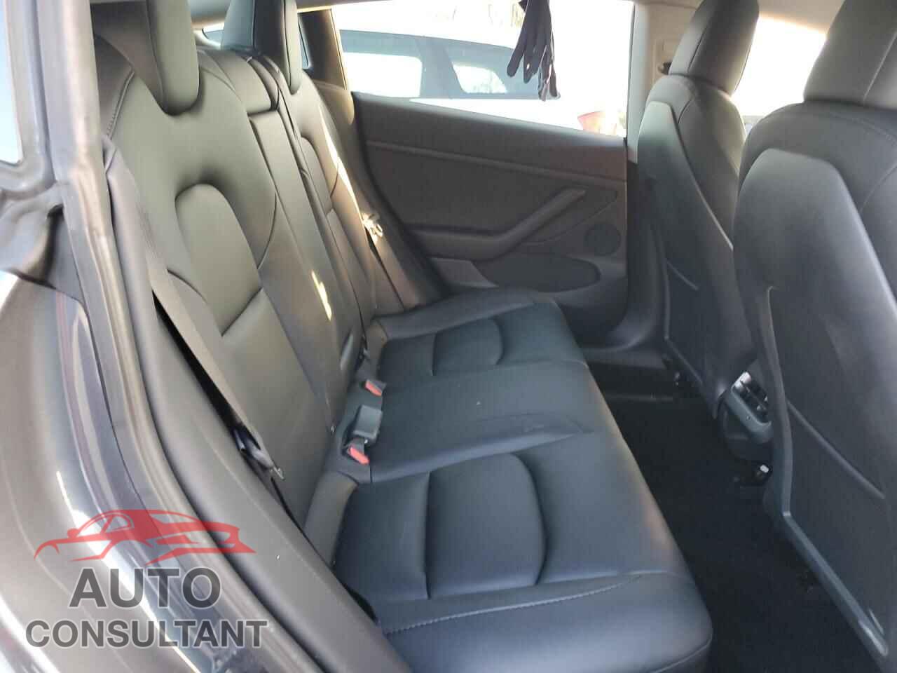 TESLA MODEL 3 2023 - 5YJ3E1EA7PF456823