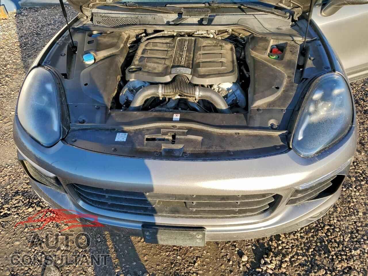 PORSCHE CAYENNE 2017 - WP1AB2A23HLA53617