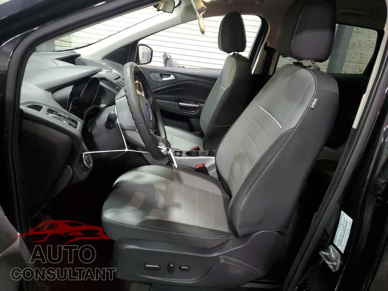 FORD ESCAPE 2015 - 1FMCU9G97FUC04902