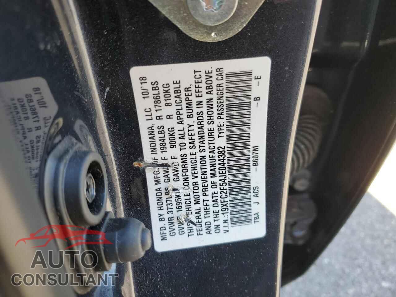 HONDA CIVIC 2018 - 19XFC2F54JE044382