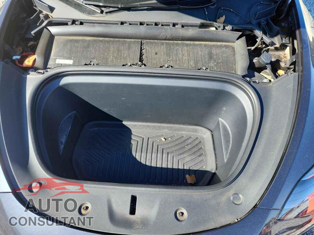 TESLA MODEL Y 2024 - 7SAYGDED8RA307366
