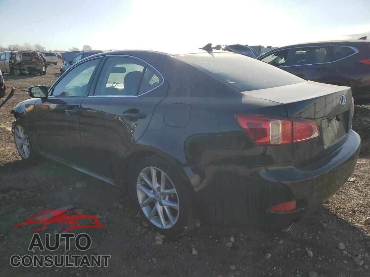 LEXUS IS 2011 - JTHCF5C21B5048956