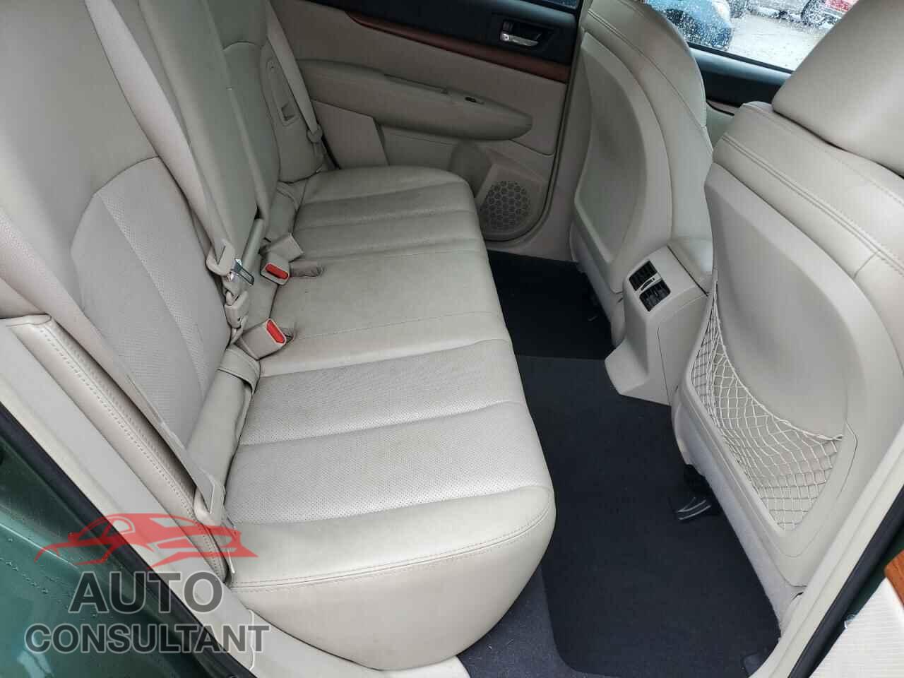 SUBARU OUTBACK 2013 - 4S4BRBLCXD3204496