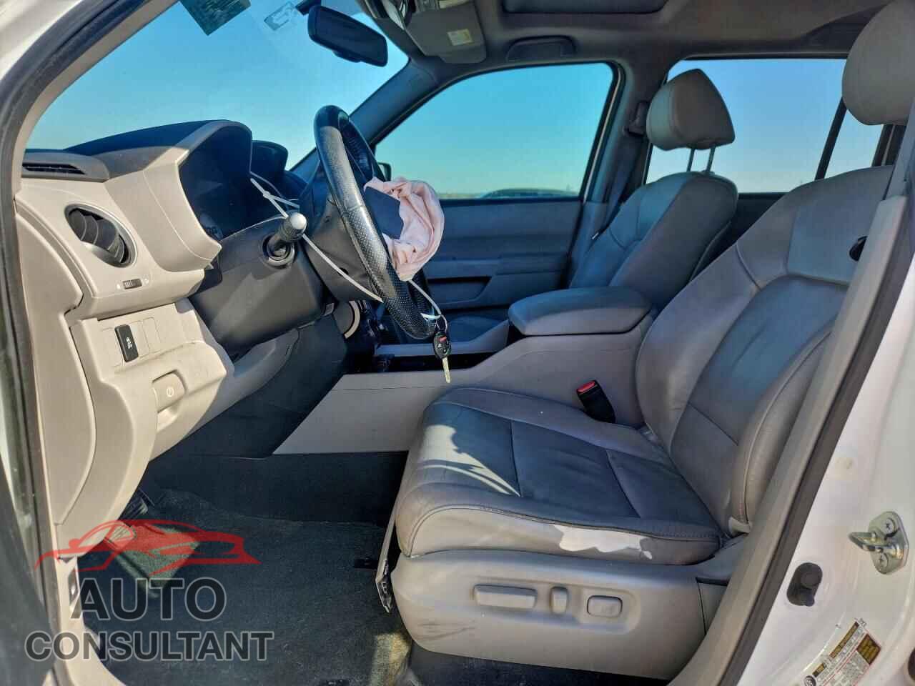 HONDA PILOT 2014 - 5FNYF3H71EB028435