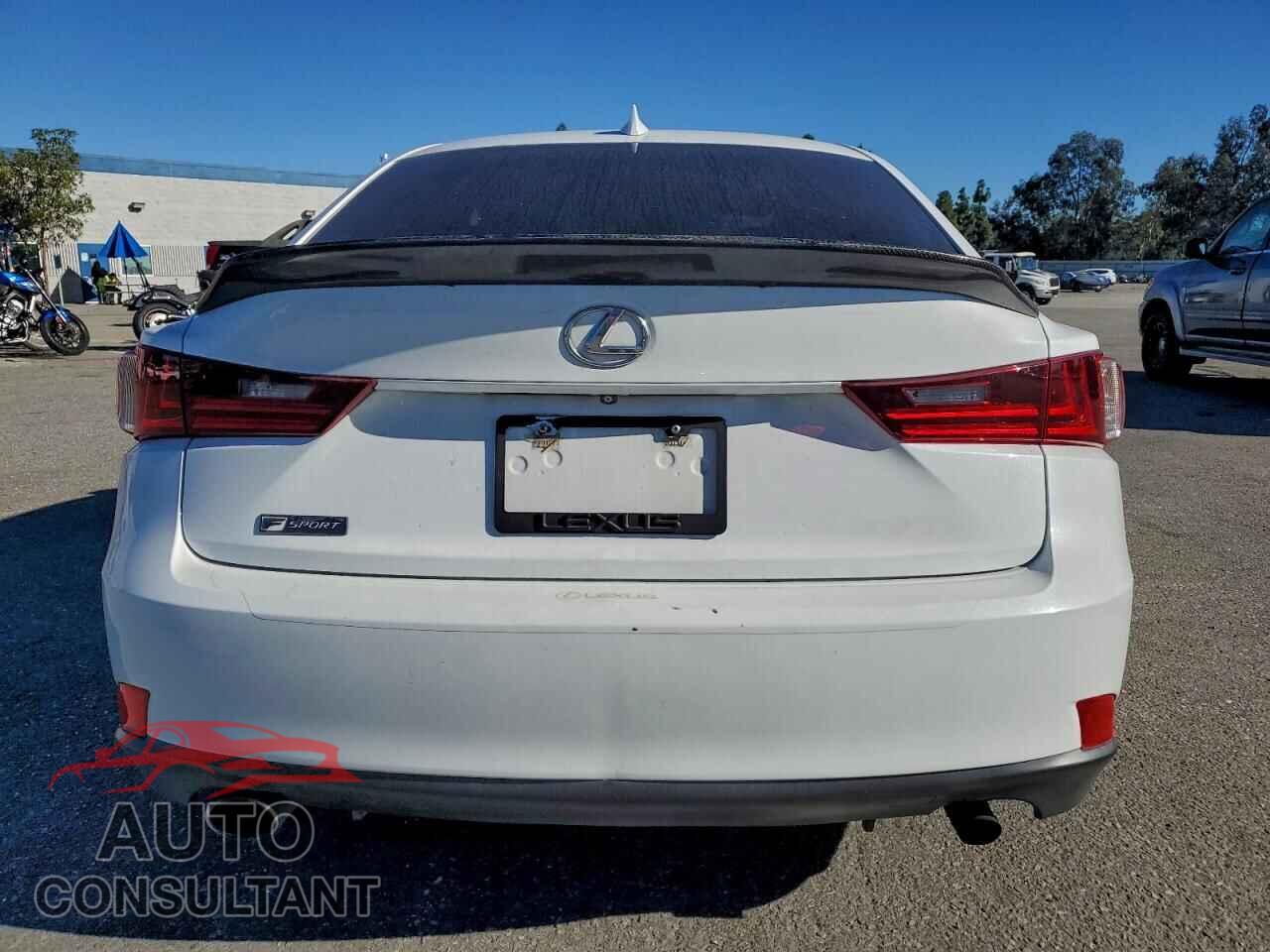LEXUS IS 2016 - JTHBA1D28G5026784