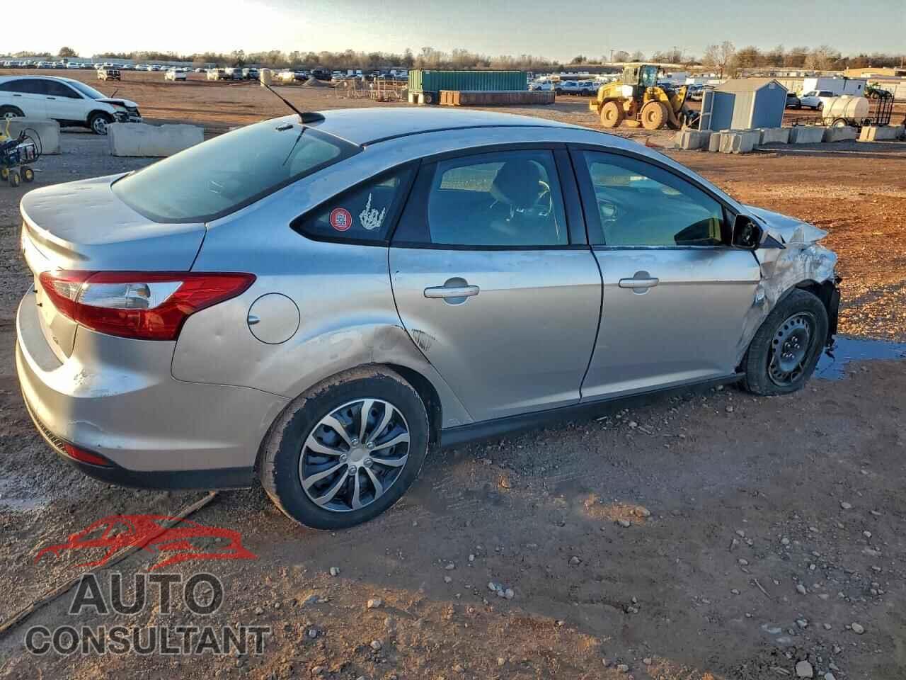 FORD FOCUS 2012 - 1FAHP3F2XCL207917
