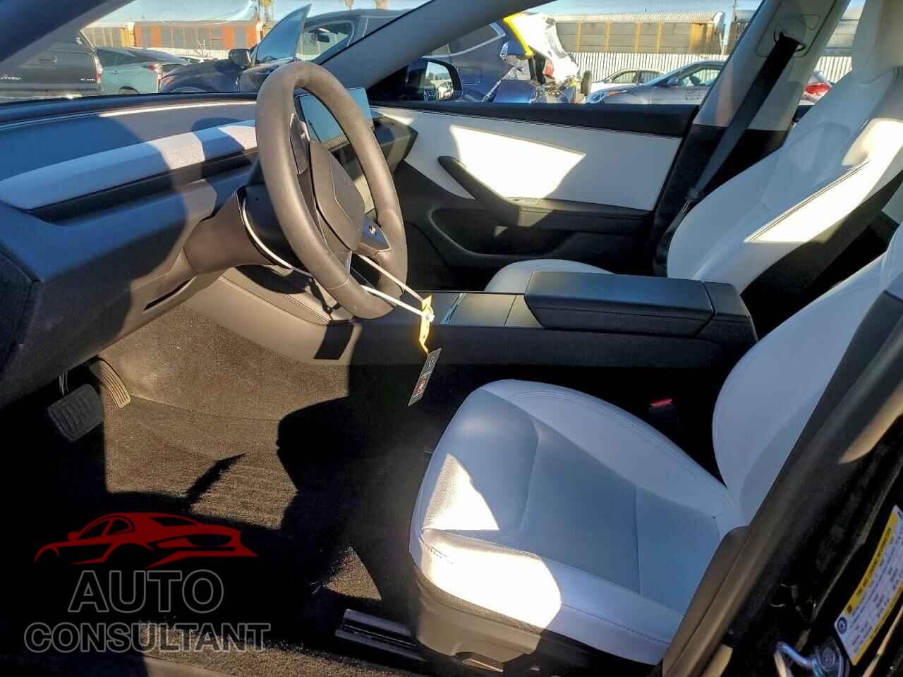 TESLA MODEL 3 2025 - 5YJ3E1EAXSF906005