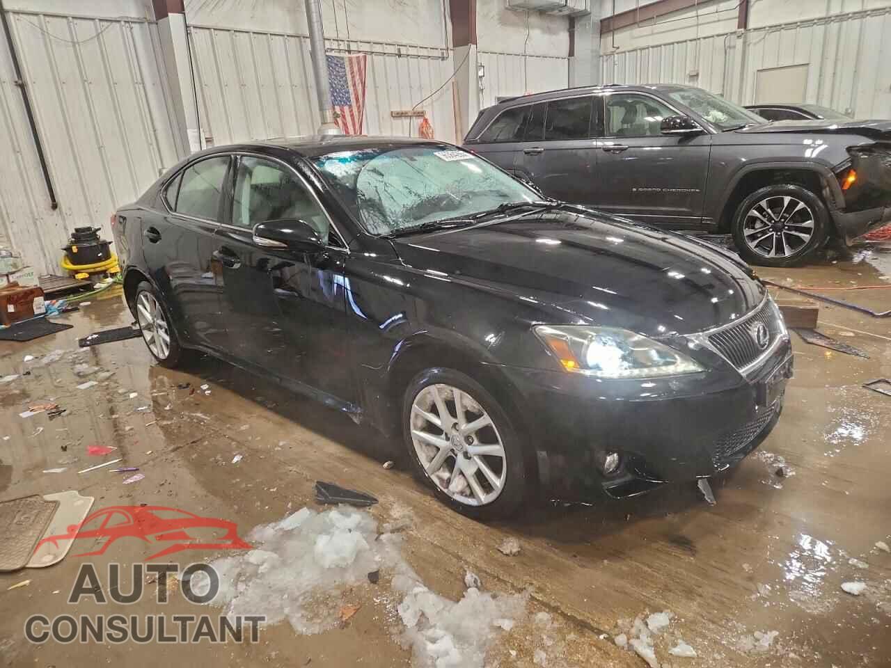 LEXUS IS 2011 - JTHCF5C2XB5048762