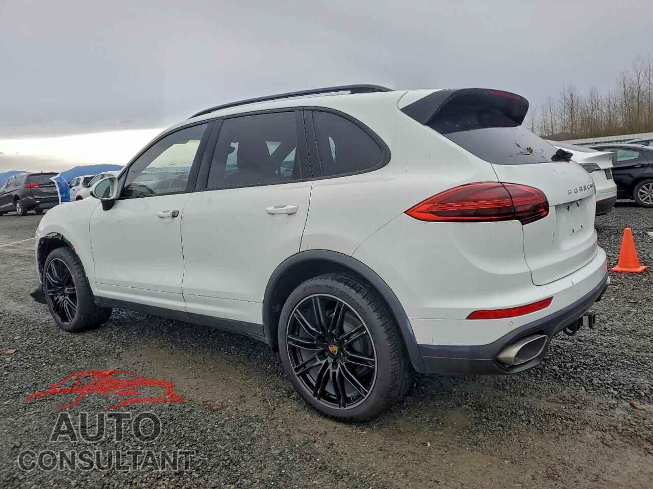 PORSCHE CAYENNE 2015 - WP1AF2A20FLA31401