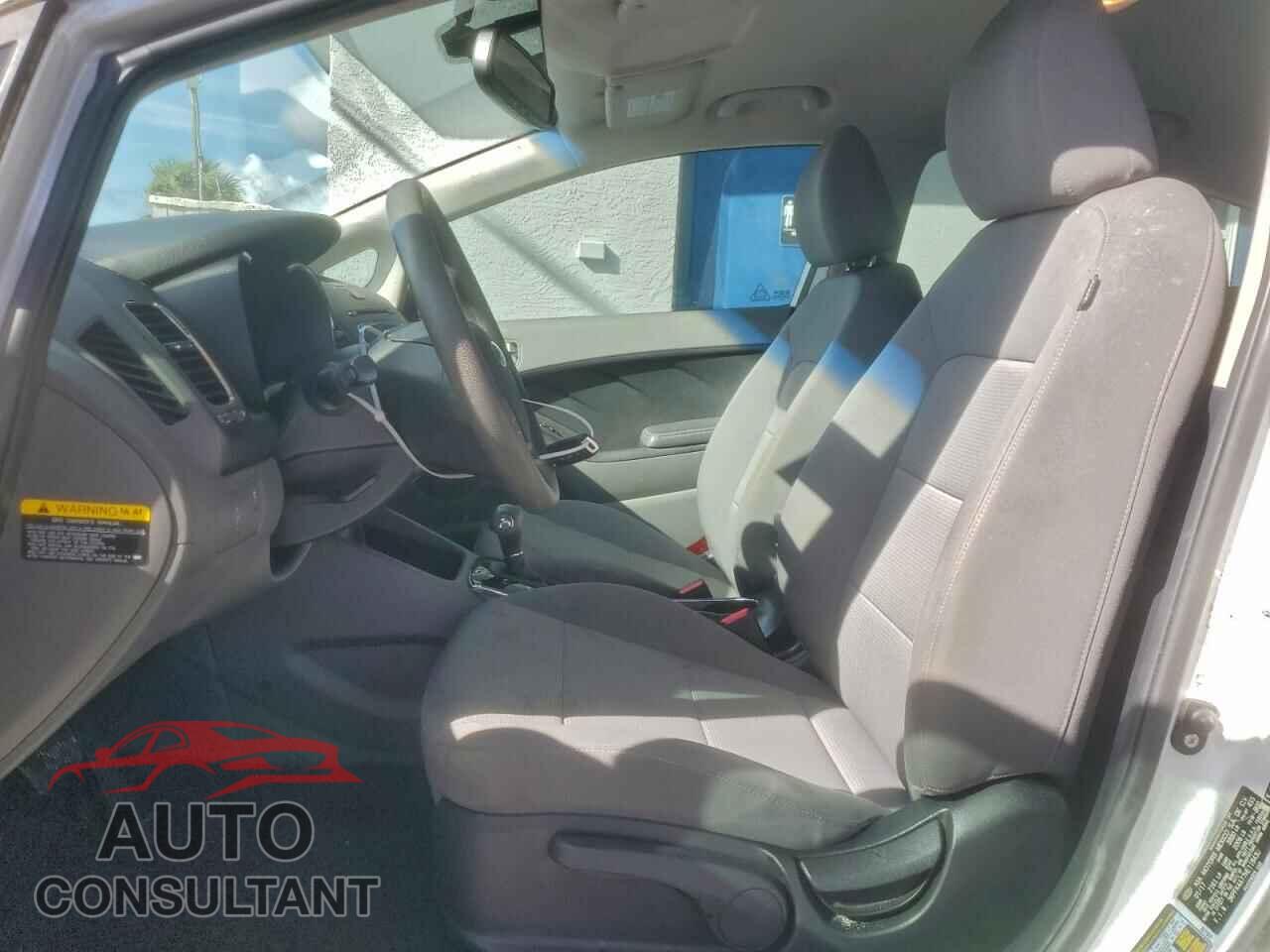 KIA FORTE 2017 - 3KPFK4A77HE118430