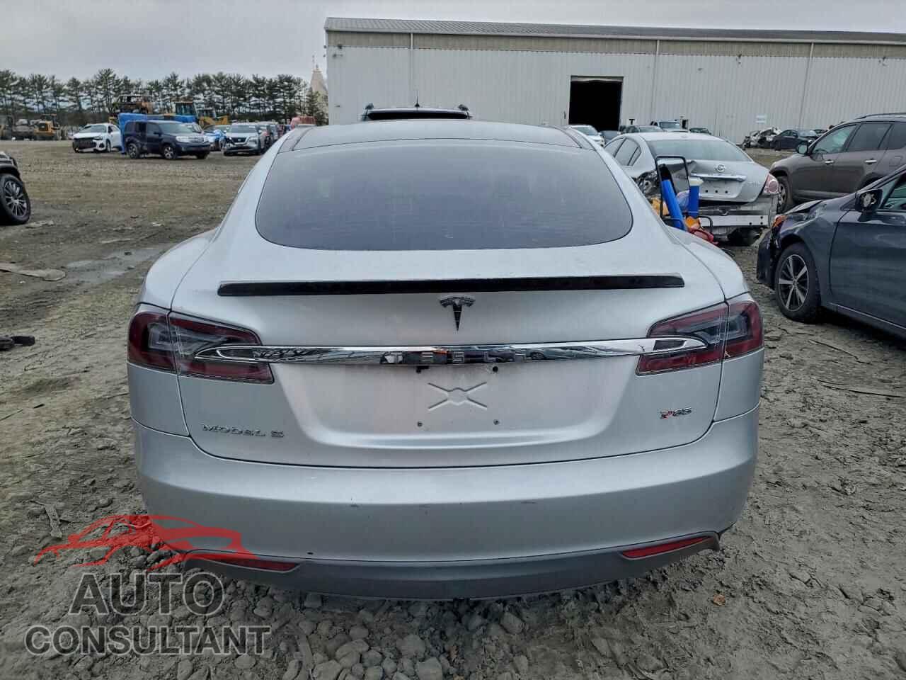 TESLA MODEL S 2012 - 5YJSA1DP5CFS01028