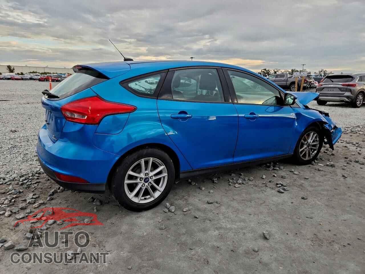FORD FOCUS 2015 - 1FADP3K21FL252950