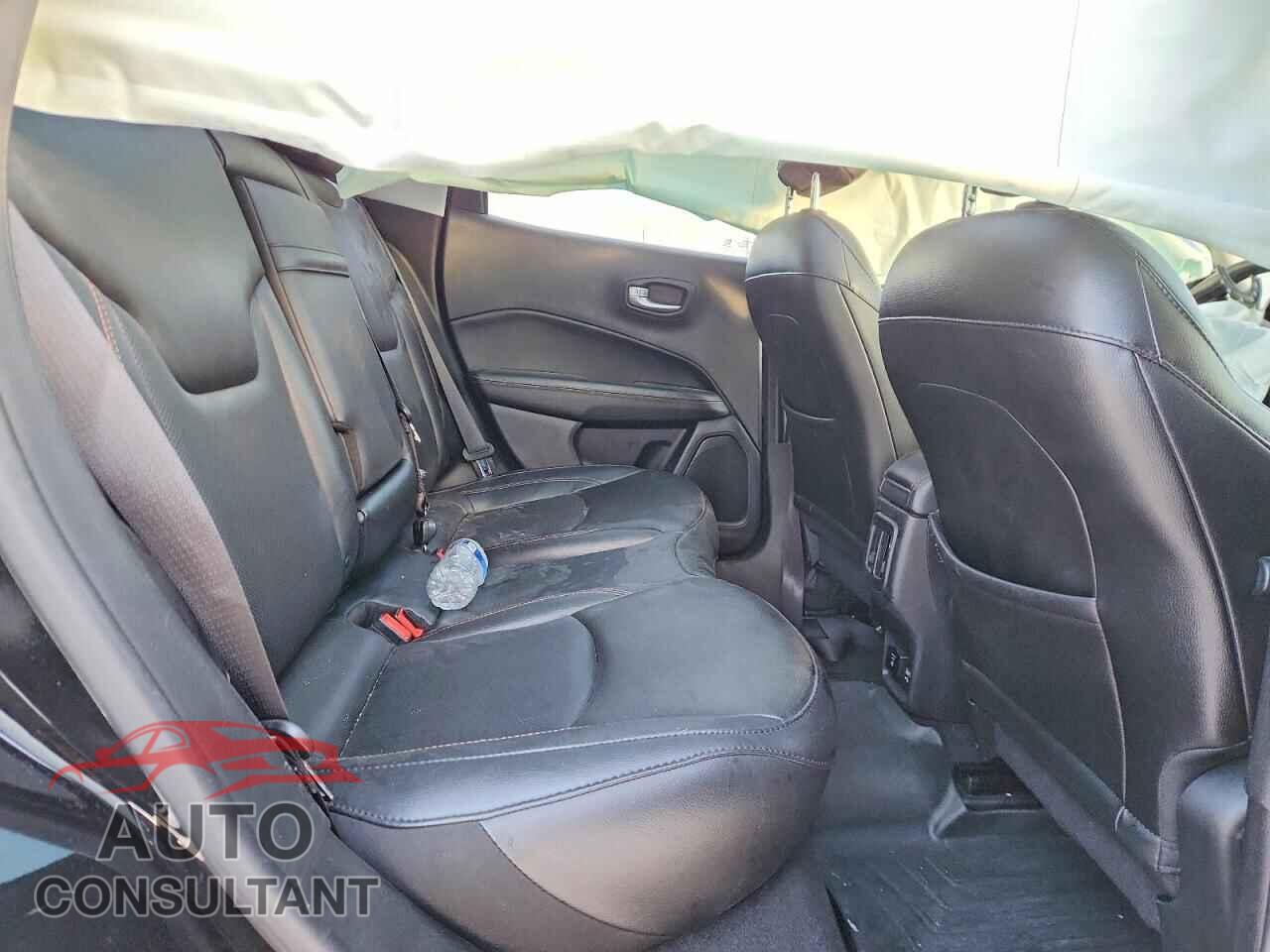 JEEP COMPASS 2019 - 3C4NJDCB7KT654071