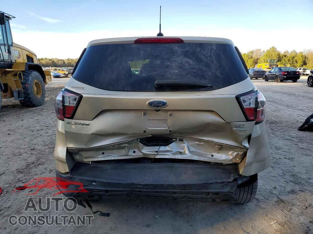FORD ESCAPE 2017 - 1FMCU0GD2HUE86126
