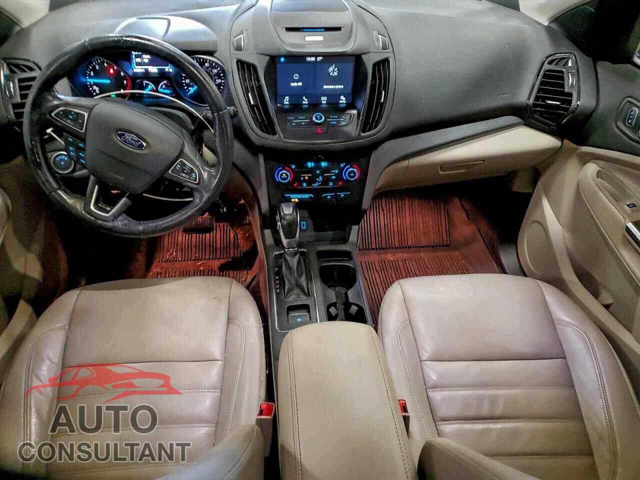 FORD ESCAPE 2018 - 1FMCU0HD2JUA03688