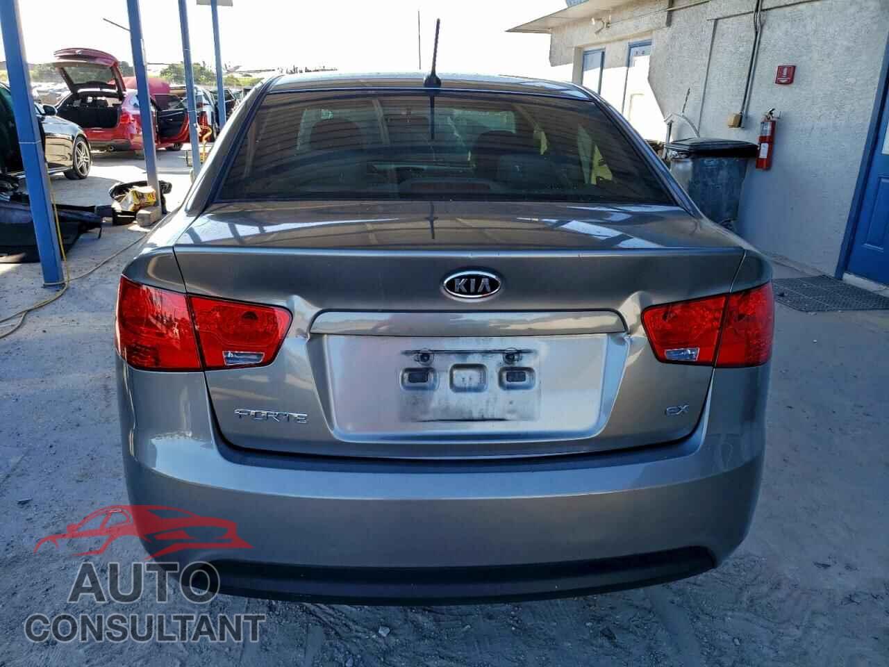 KIA FORTE 2012 - KNAFU4A22C5579356