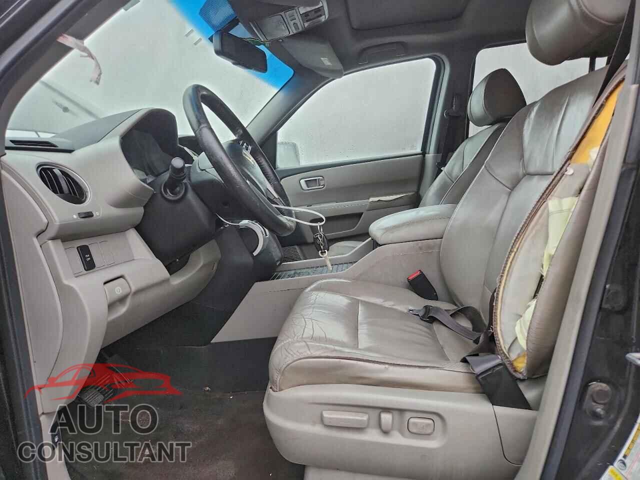 HONDA PILOT 2011 - 5FNYF4H59BB073736