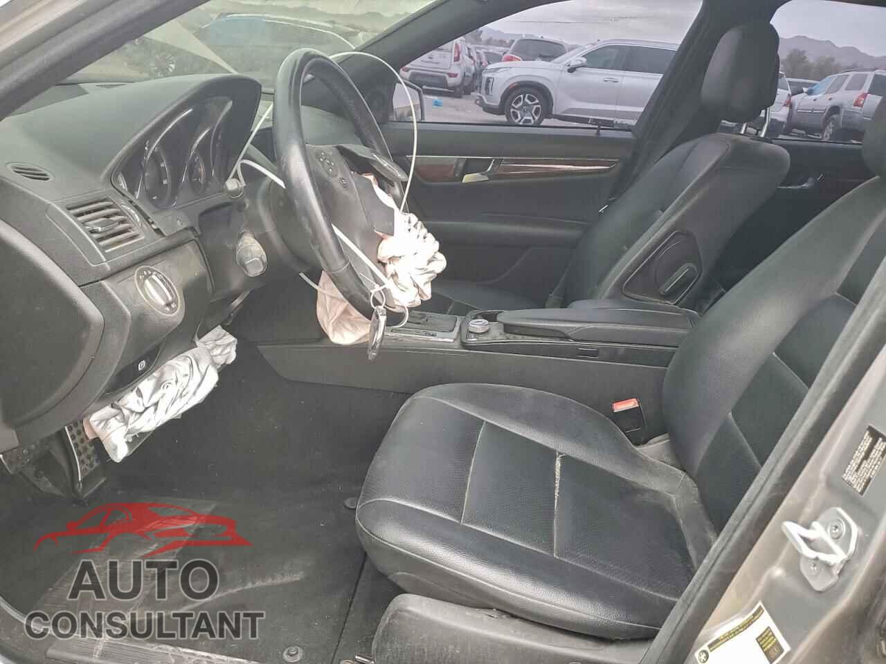 MERCEDES-BENZ C-CLASS 2010 - WDDGF5EB0AR112272