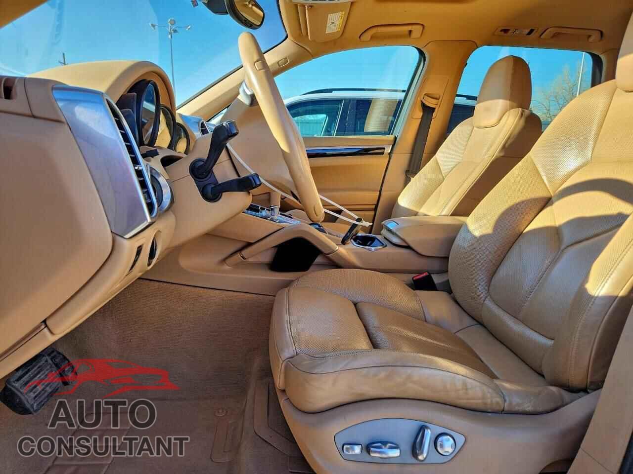 PORSCHE CAYENNE 2012 - WP1AA2A20CLA04919