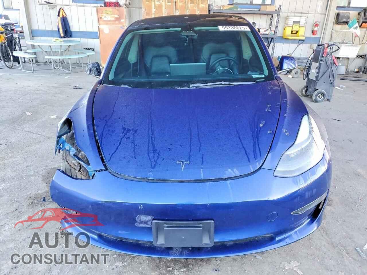 TESLA MODEL 3 2023 - 5YJ3E1EA3PF453563