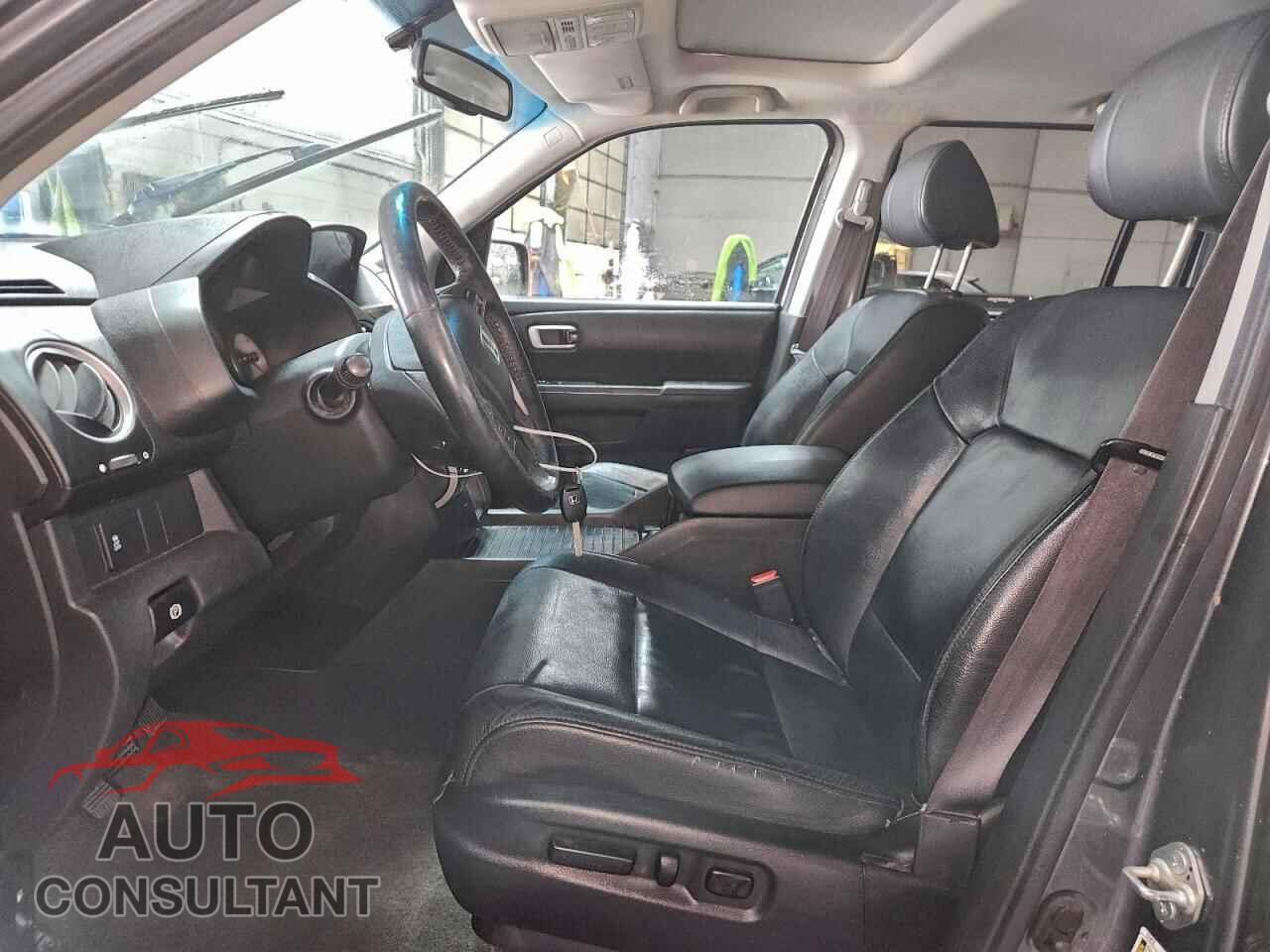 HONDA PILOT 2012 - 5FNYF4H50CB081239