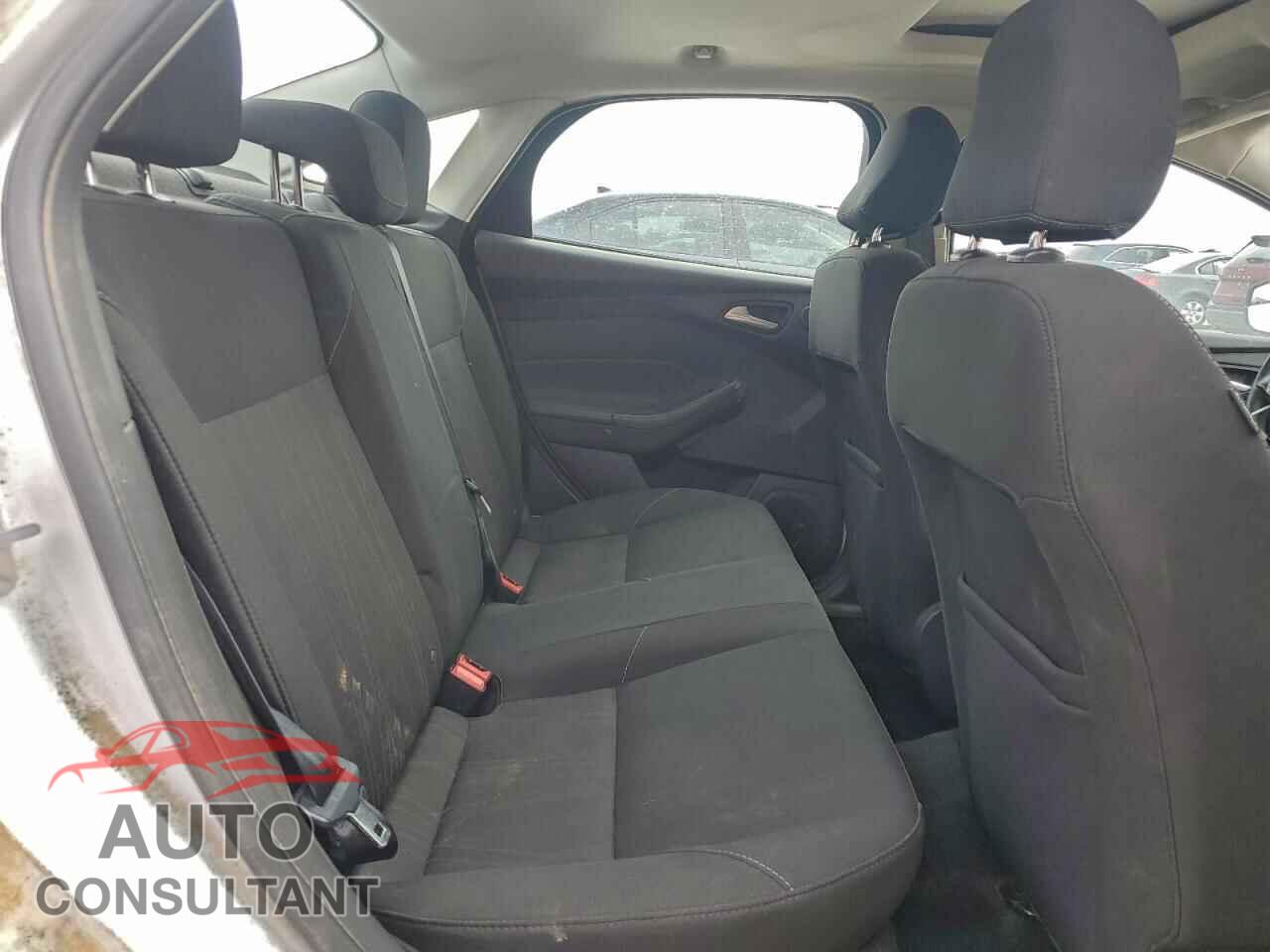 FORD FOCUS 2017 - 1FADP3H20HL228066