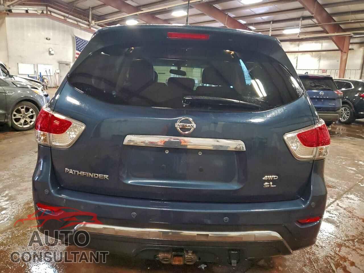 NISSAN PATHFINDER 2015 - 5N1AR2MM0FC721652