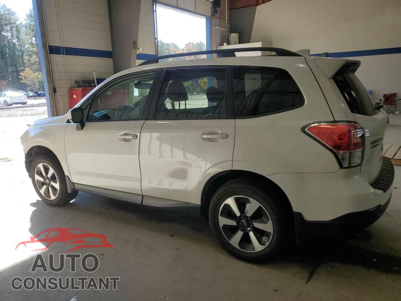 SUBARU FORESTER 2017 - JF2SJAEC3HH412720