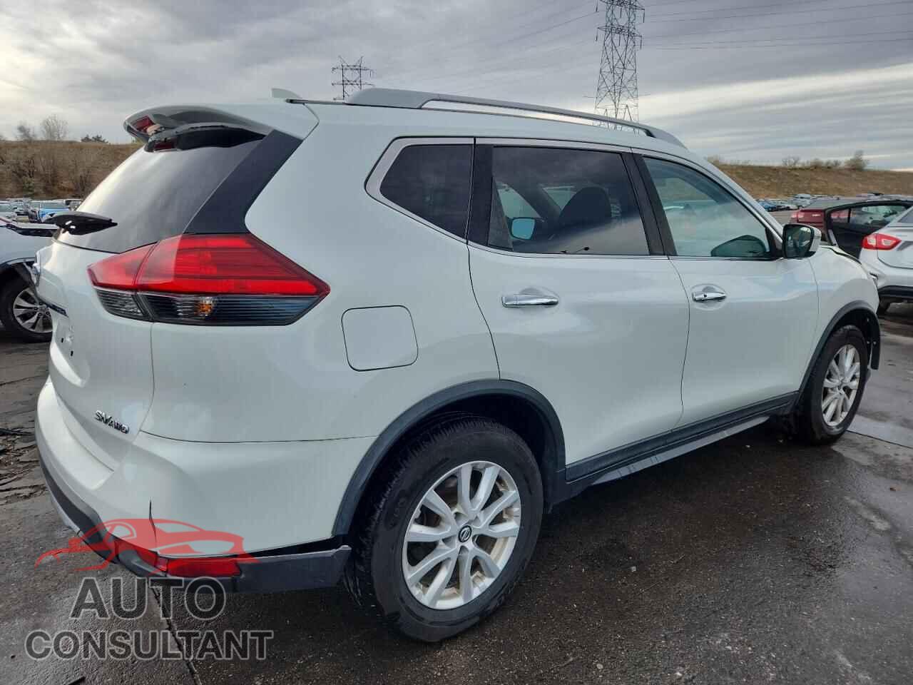 NISSAN ROGUE 2017 - KNMAT2MV2HP579170