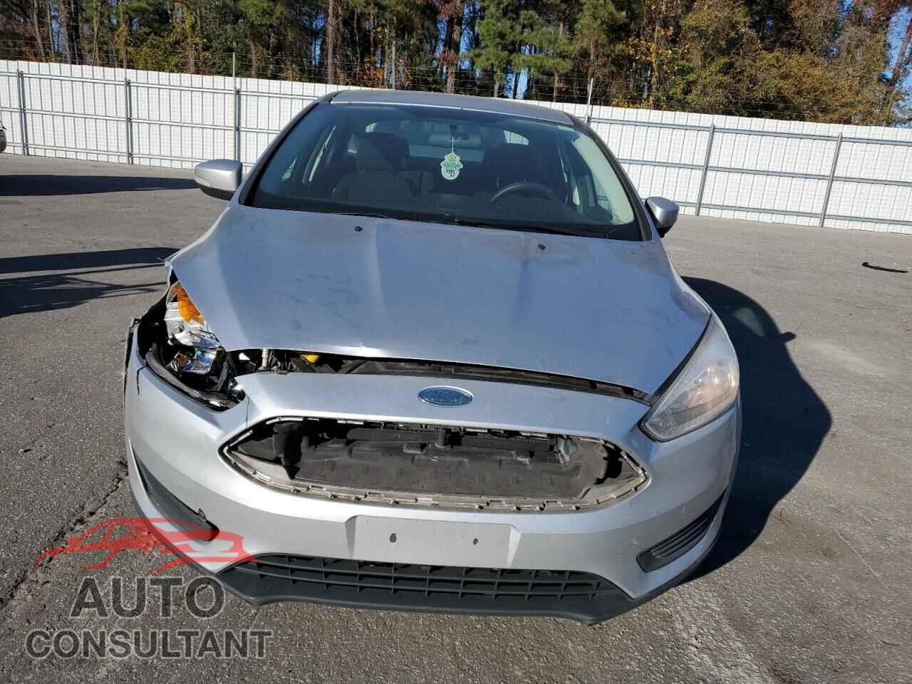FORD FOCUS 2017 - 1FADP3F22HL336594