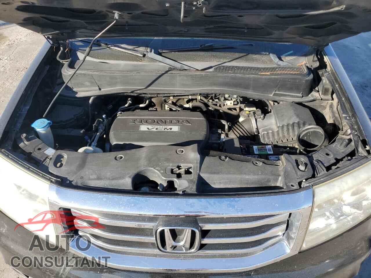 HONDA PILOT 2015 - 5FNYF3H6XFB016163
