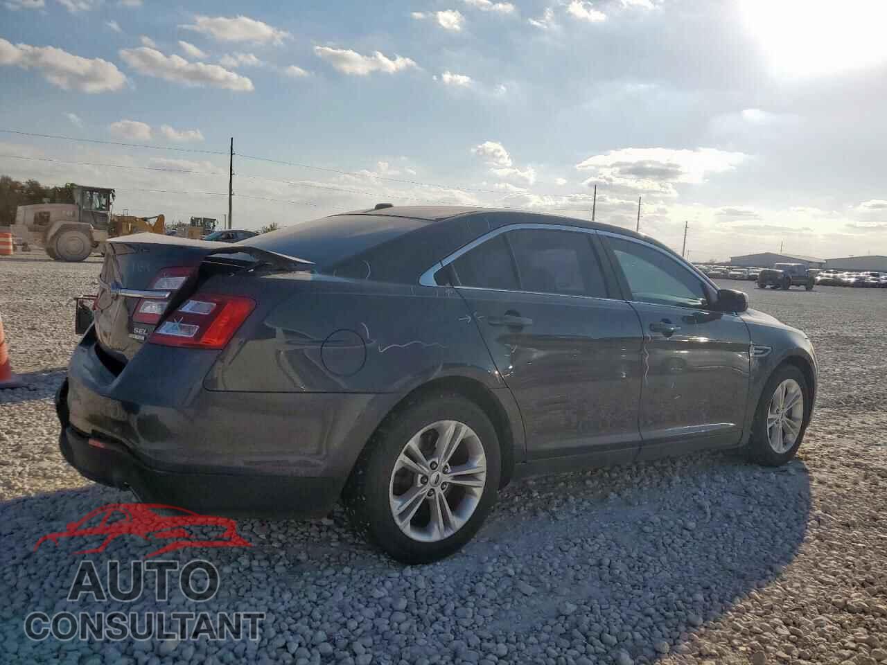 FORD TAURUS 2017 - 1FAHP2E8XHG128912