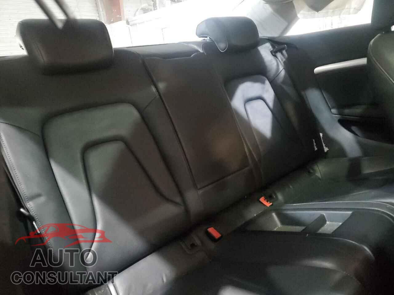 AUDI A5 2010 - WAUCFAFR6AA052314