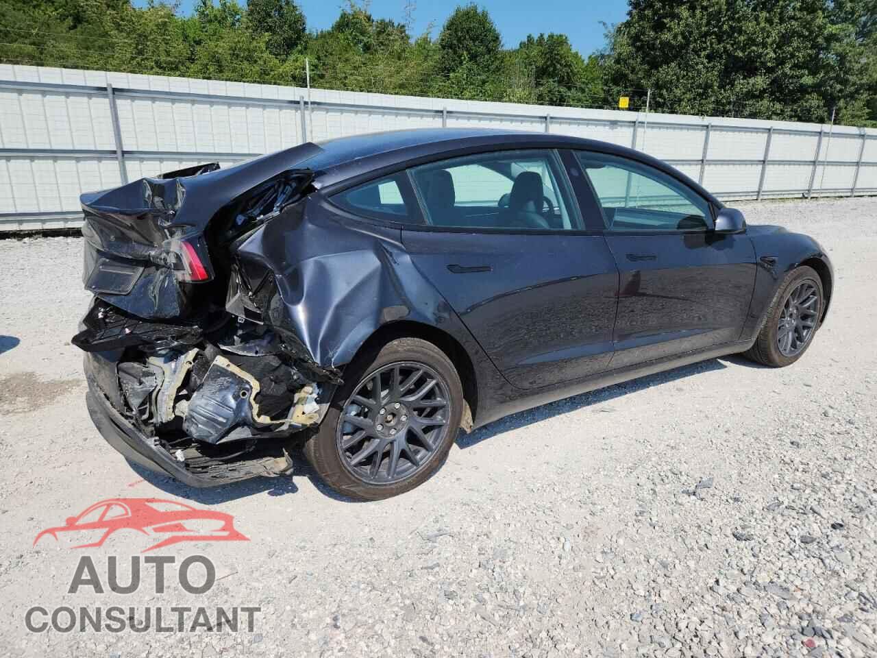 TESLA MODEL 3 2025 - 5YJ3E1EA3SF999952