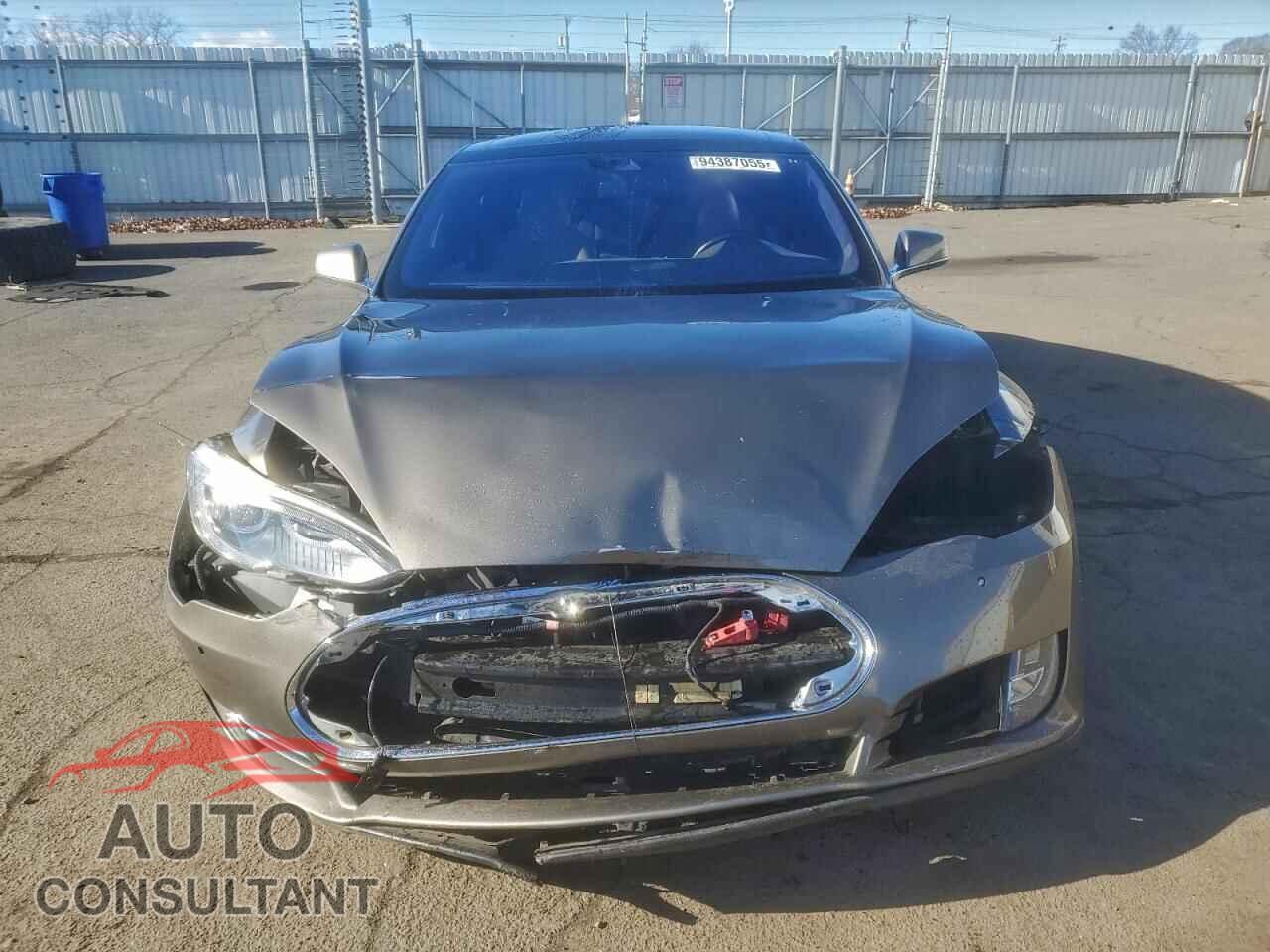 TESLA MODEL S 2015 - 5YJSA1V22FF097928