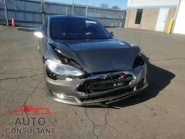 TESLA MODEL S 2015 - 5YJSA1V22FF097928