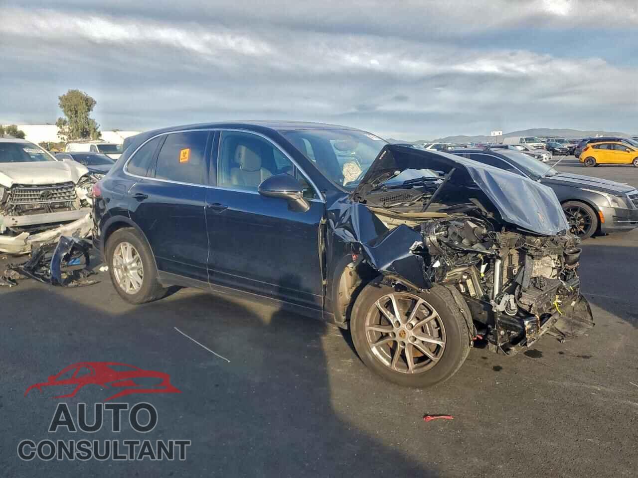 PORSCHE CAYENNE 2017 - WP1AA2A27HKA87486