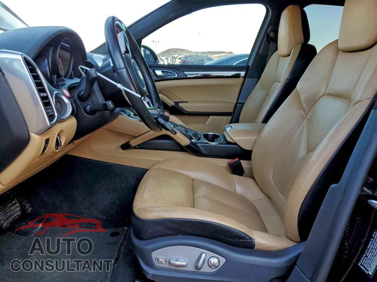 PORSCHE CAYENNE 2016 - WP1AA2A25GLA11015