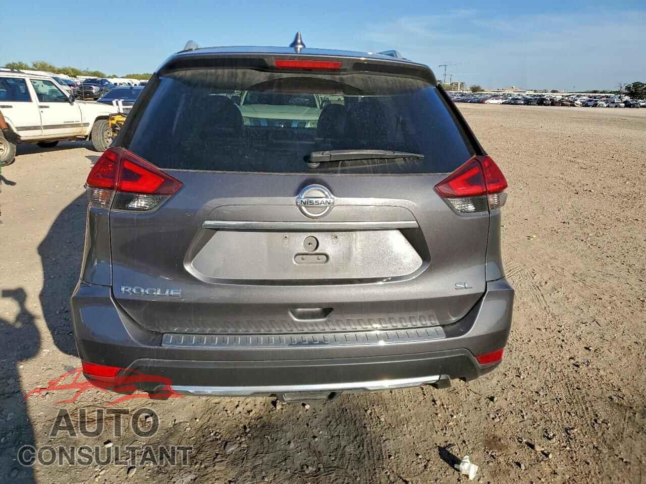 NISSAN ROGUE 2017 - 5N1AT2MTXHC868024