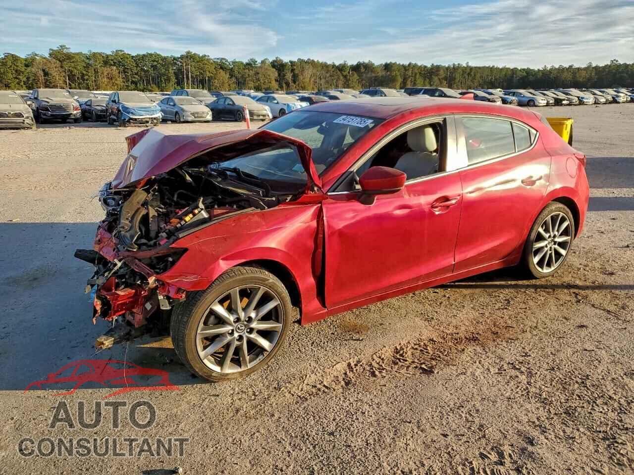 MAZDA 3 2018 - 3MZBN1M3XJM237868