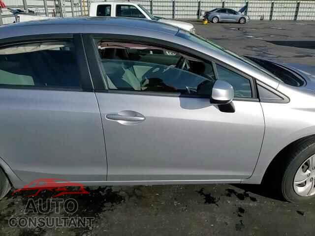 HONDA CIVIC 2013 - 19XFB2F56DE087421