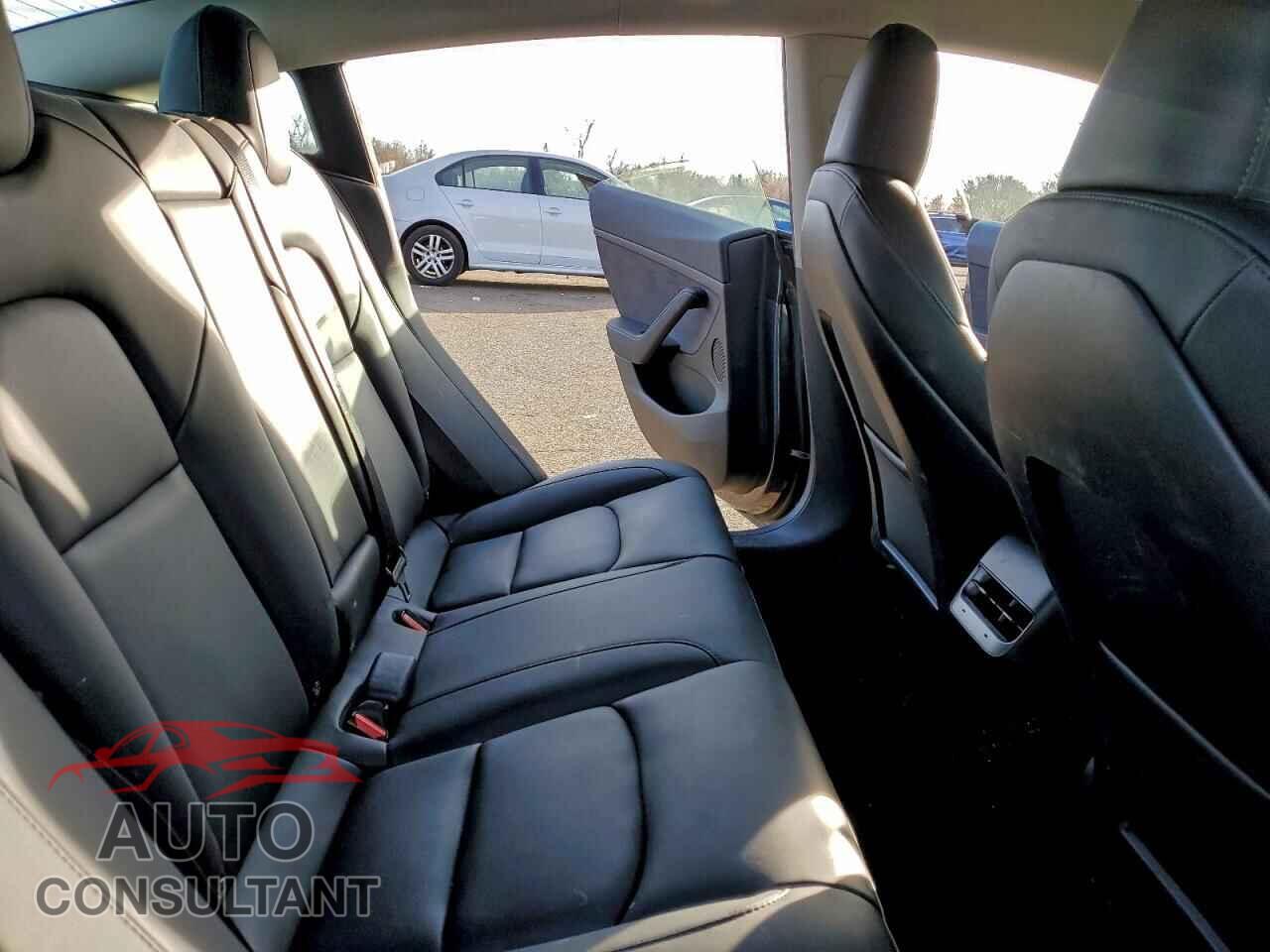 TESLA MODEL 3 2023 - 5YJ3E1EA3PF653987