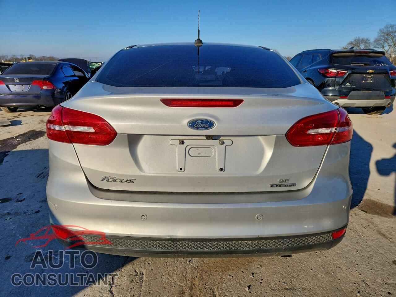 FORD FOCUS 2016 - 1FADP3F22GL332334