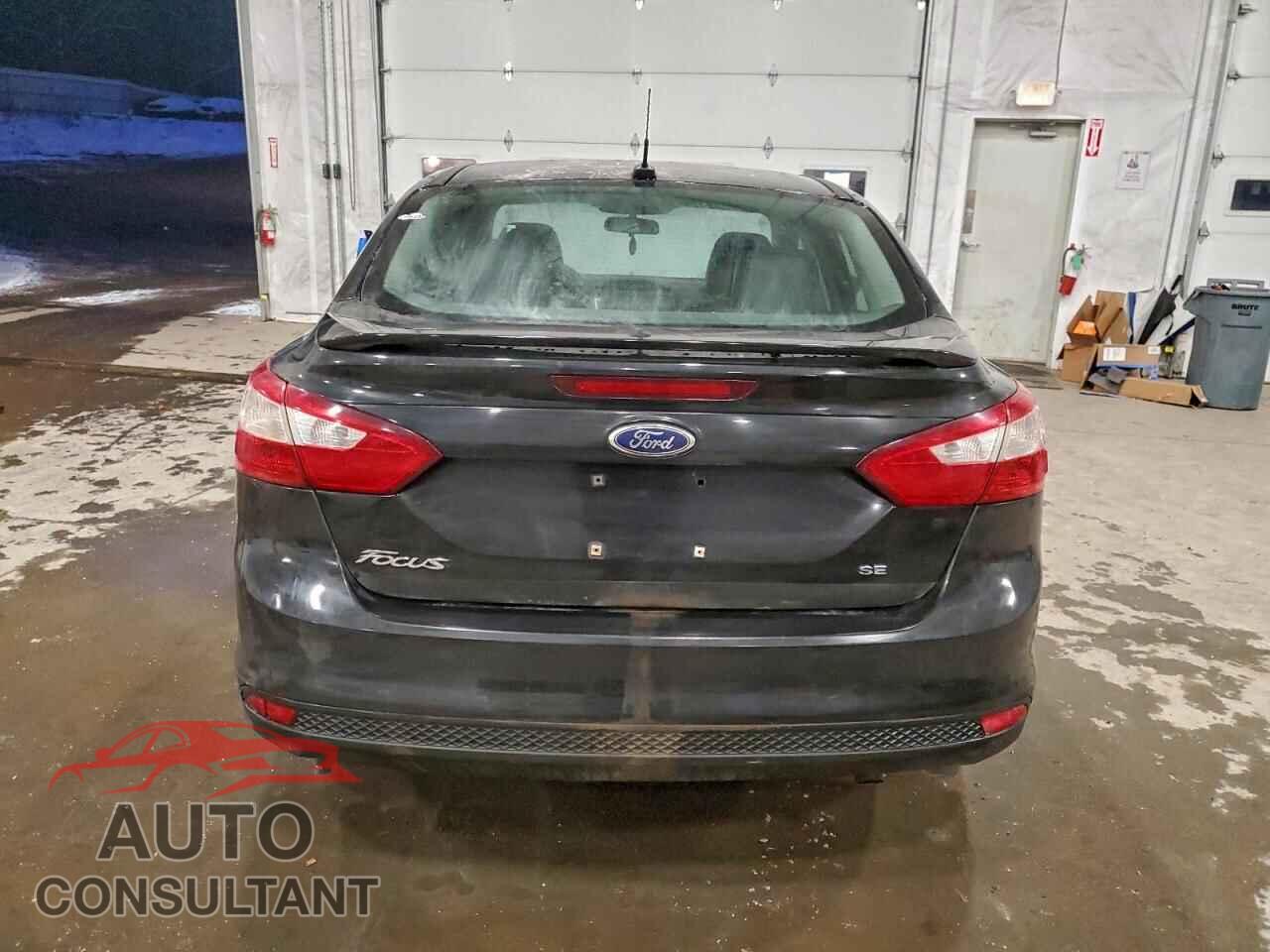 FORD FOCUS 2014 - 1FADP3F2XEL307047