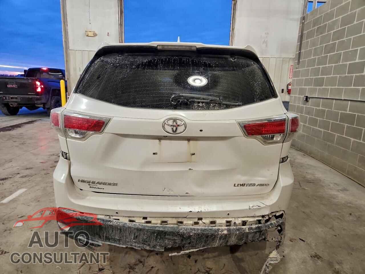 TOYOTA HIGHLANDER 2015 - 5TDDKRFH2FS120000